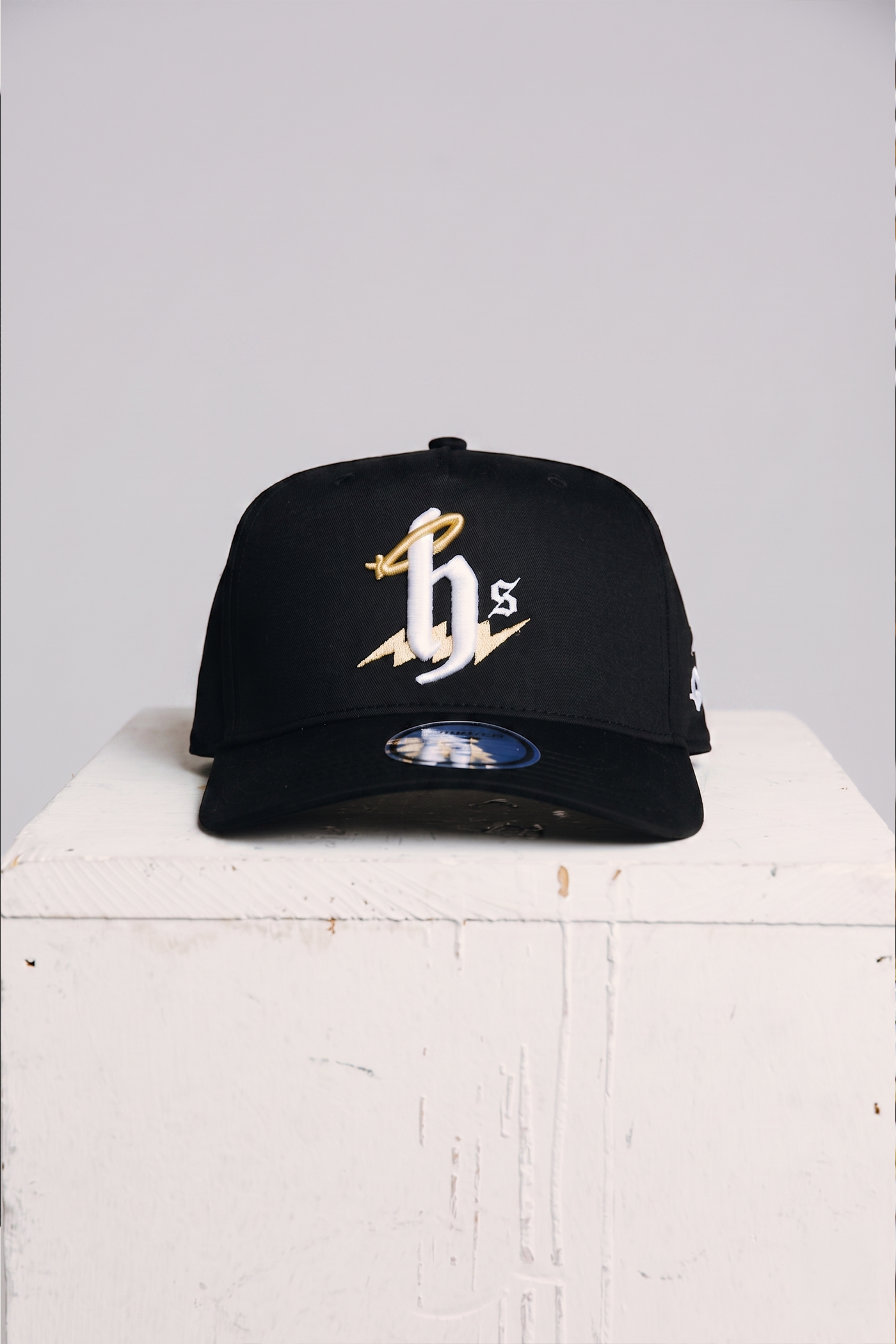 halos v.02 Snapback Hat - Black